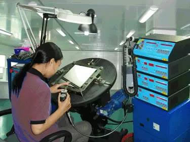 模具拋光3.jpg 模具拋光3.jpg
