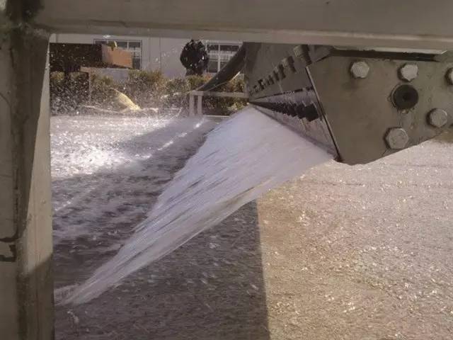 傾斜式超快速冷卻器(SUPIC-Curtain) 傾斜式超快速冷卻器