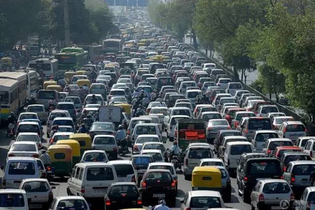 汽車尾氣污染.jpg 汽車交通
