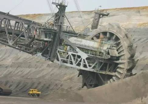 克虜伯288,289斗輪 挖掘機(jī).jpg 克虜伯288,289斗輪 挖掘機(jī).jpg