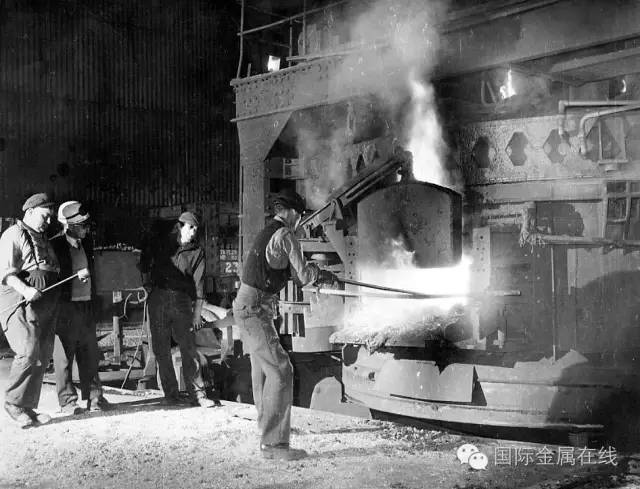 美國鋼鐵廠車間.jpg 美國鋼鐵廠車間
